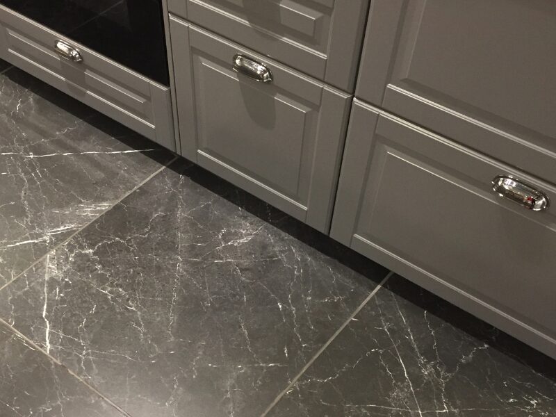 pardoseala din bucatarie pardoseala ideala rezistenta la umiditate